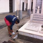 militare usa pulizia cimitero