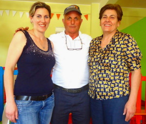 Salvatore Saglimbene con la moglie e la figlia