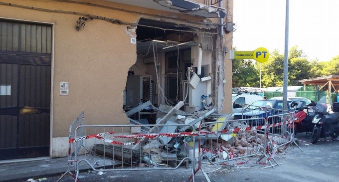 Catania, assalto alla posta del quartiere Picanello