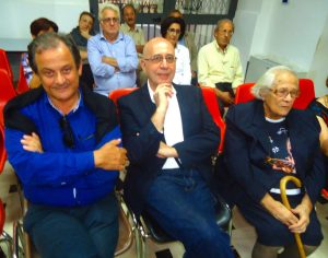 Da sinistra l'ex sindaco di Graniti Marcello D'Amore con il figlio e la moglie di Giuseppe Quercia