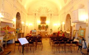 Calatabiano, l'interno della chiesa di Gesù e Maria