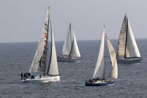 Regata-con-imbarcazione-nopaquie-(2)