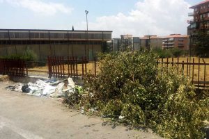 strade-sporche-e-discariche-a-san-giovanni-galermo---(3)