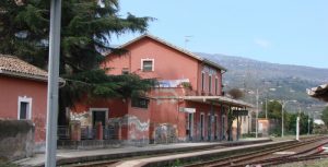 Stazione_di_Giarre_Ferrovia_Circumetnea