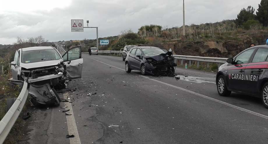 Catania, incidente mortale sulla strada statale 284 $