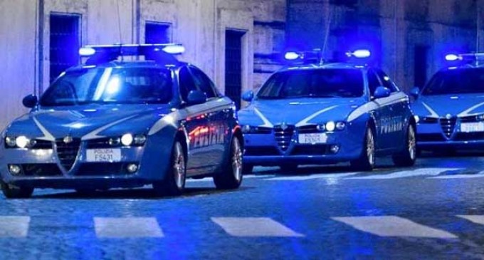 Risultati immagini per assalto furgone polizia