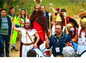 NAXOS HELLENIC FEST - Il regista Giovanni Bucolo dirige la visita drammatizzata al Parco Archeologico di Giardini Naxos