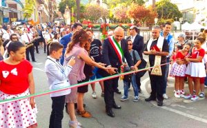 GRANITI, Sagra delle Ciliegie 2016 - Il sindaco Paolino Lo Giudice taglia il nastro inaugurale