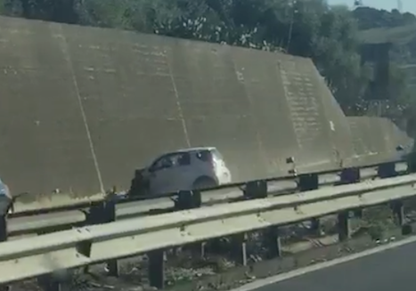 Catania, novantenne contromano in tangenziale: 2 incidenti, 5 feriti Catania, novantenne contromano in tangenziale: 2 incidenti, 5 feriti
