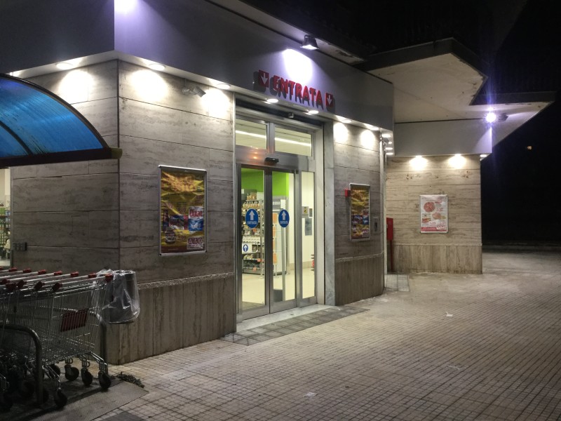 Giarre, rapina al discount A&O di via Luigi Orlando in azione due banditi