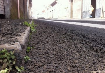 Giarre, da domani al via lo spazzamento delle strade. Le modalità di raccolta della cenere