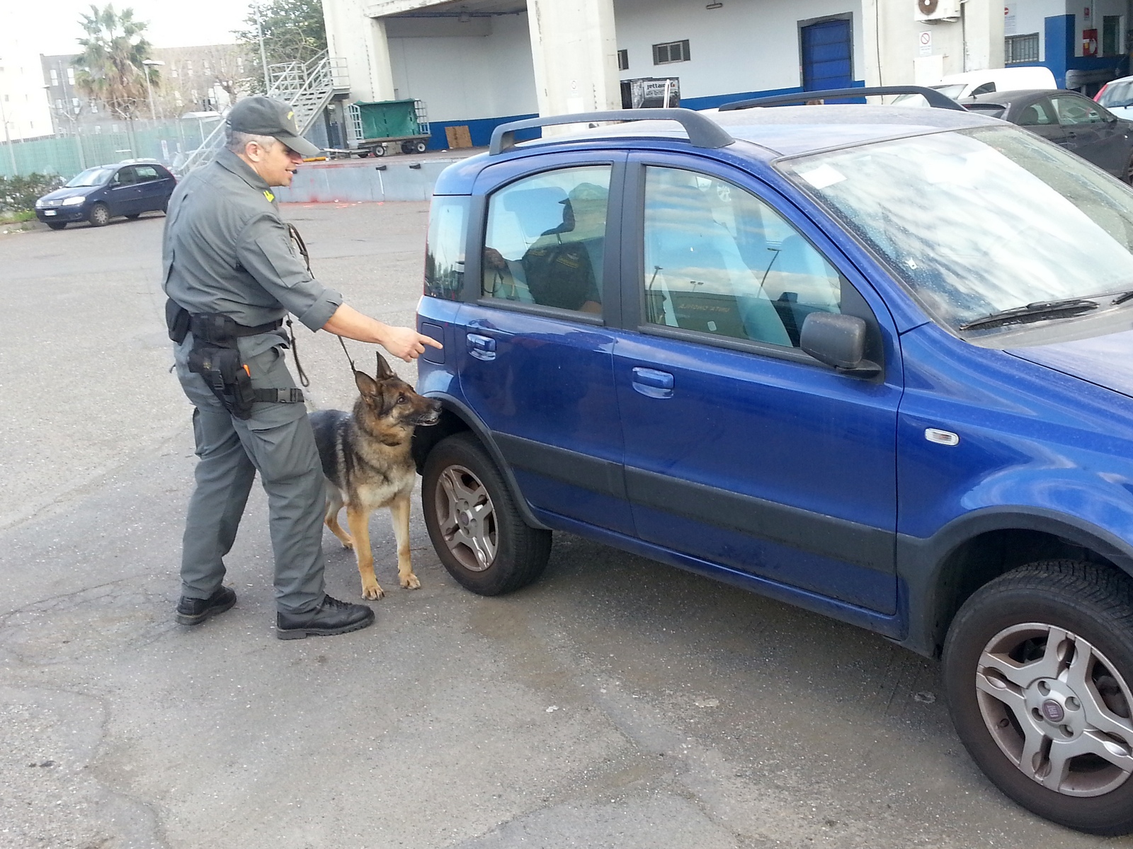 Sequestrati 4 kg di cocaina. Un arresto