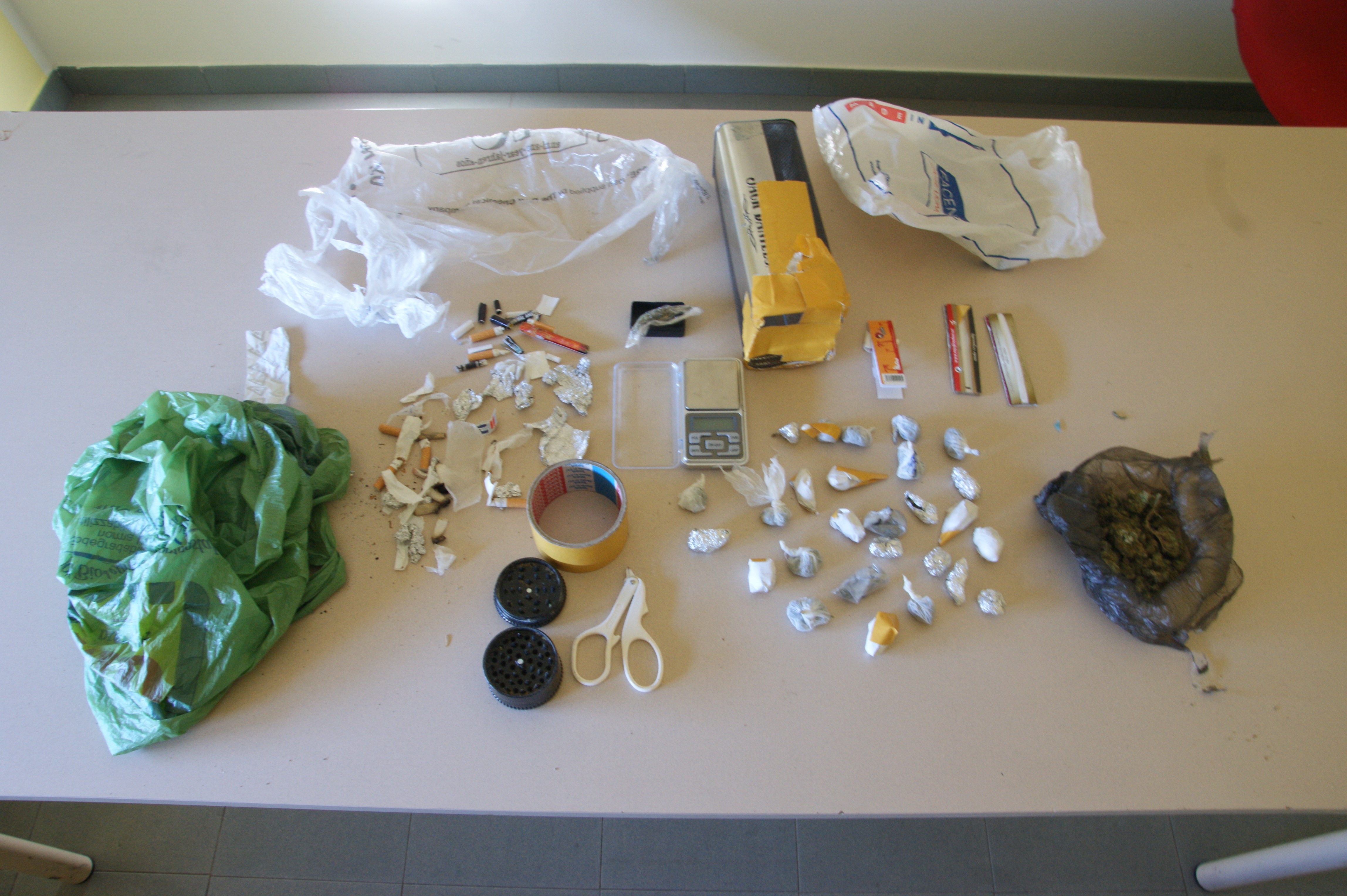 Pusher in manette a Randazzo