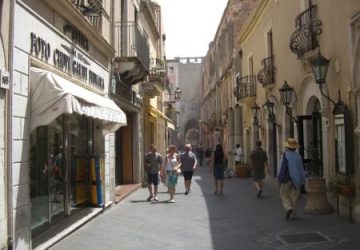 Al via convegno Forza Italia a Taormina