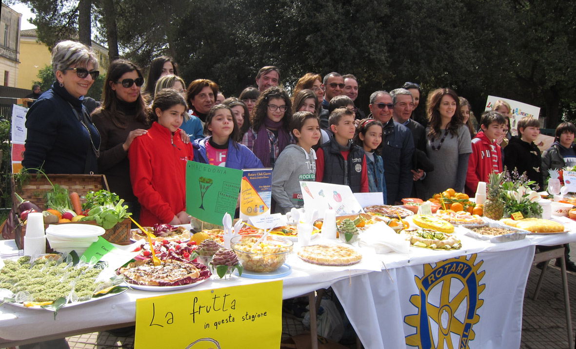 Giarre, mercato del contadino a “colori”