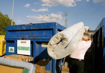 Giarre, riparte la raccolta degli ingombranti