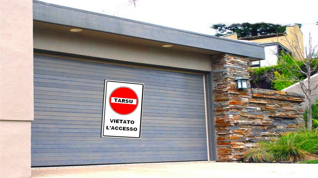 Garage “sporcaccioni” a Giardini Naxos… e non solo