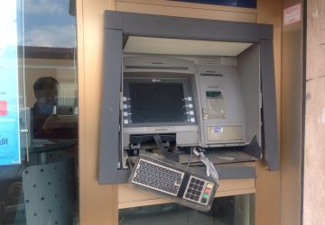 Giarre, danneggiato bancomat Unicredit VIDEO