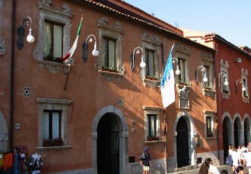 Taormina, l'assessore Andrea Carpita aderisce a "Sicilia Vera" di De Luca e ha rassegnato le dimissioni