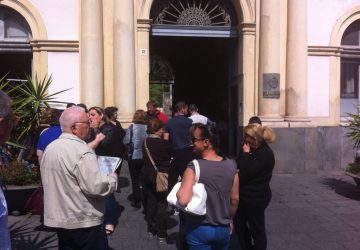 Alloggi via Carducci: nuova invasione al Comune