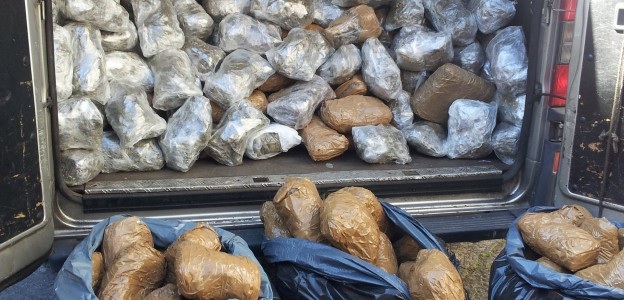 Catania sequestrati 260 chili di marijuana. Un arresto