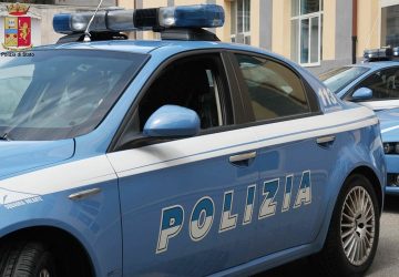 Acireale, polizia e carabinieri arrestano due giovani per furto aggravato