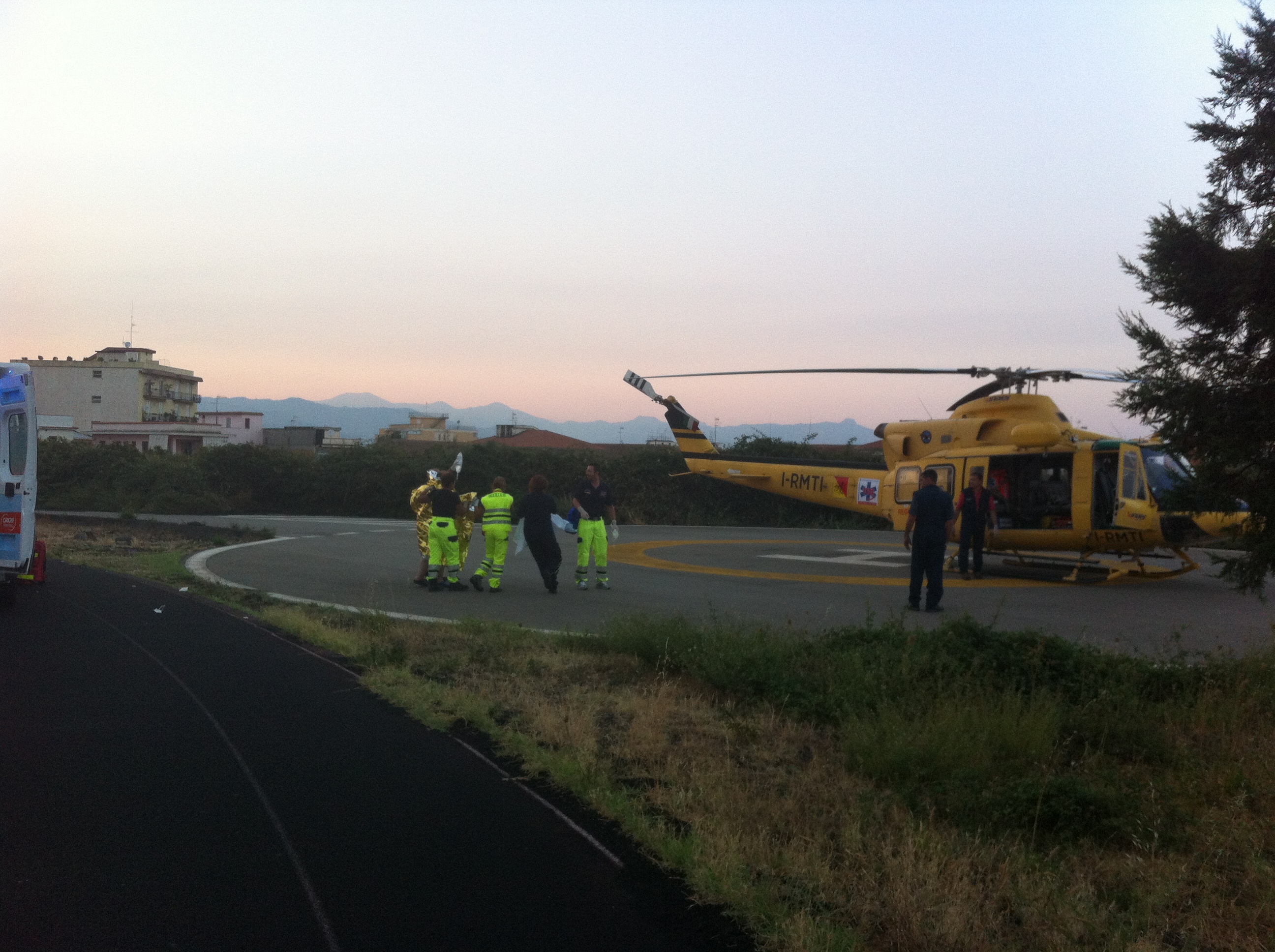 Ultim’ora: grave incidente sull’A18 vicino Giarre. Tenente dell’Esercito prelevato da elisoccorso