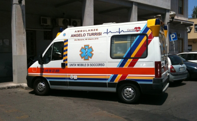 Giarre, attentato incendiario alle ambulanze di Angelo Turrisi