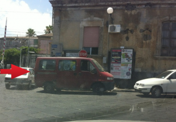 Giarre, servizio bus navetta per vù cumprà