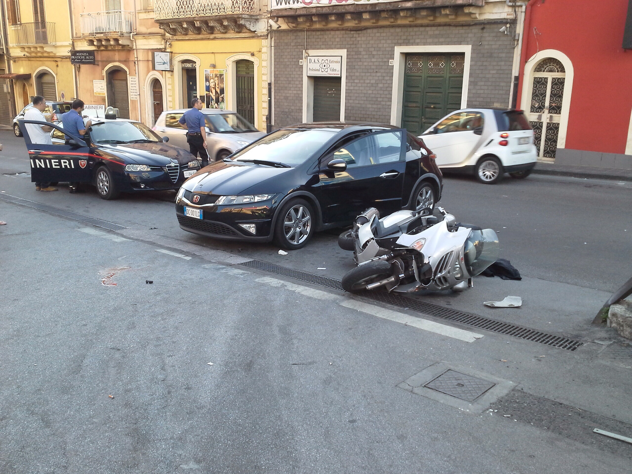 Giarre, grave scooterista vittima di un incidente