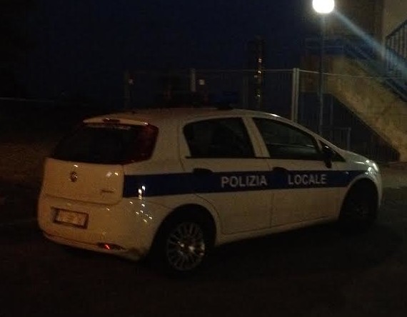 Giarre, Polizia urbana trova auto rubata