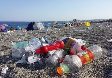 Fondachello, quella spiaggia pattumiera