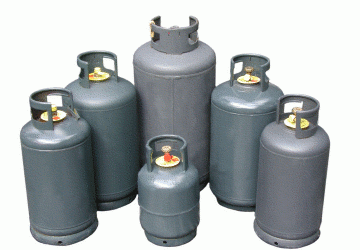 S.Anna di Mascali, esplode piccola bombola caldaia