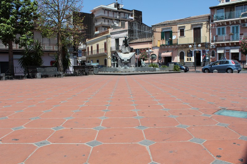 San Pietro Clarenza, il primo anno di Bandieramonte