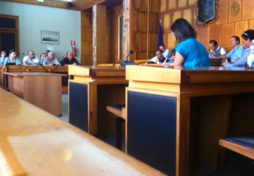 Giarre, il Bilancio aspetta. La cenetta no!