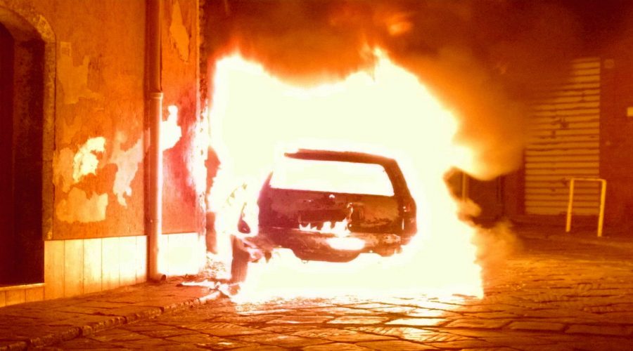 Sant’Alfio e gli incendi auto, il sindaco Nicotra: “Episodi che stanno creando allarme sociale”