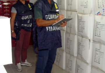 Acireale, GdF scopre merce rubata in vendita alla Fiera dello Jonio