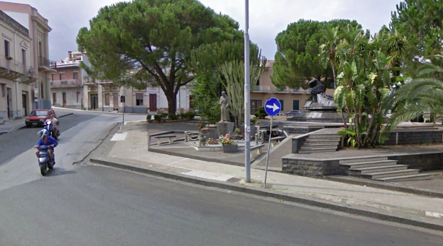 La Nostra Mascali denuncia degrado nella villetta di piazza IV Novembre