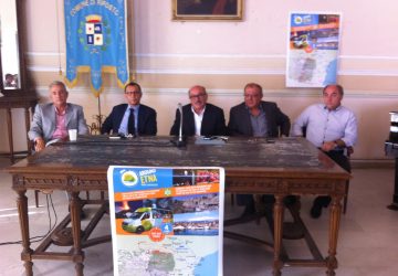 Riposto, presentato in Municipio percorso bus turistico Land Tour VIDEO