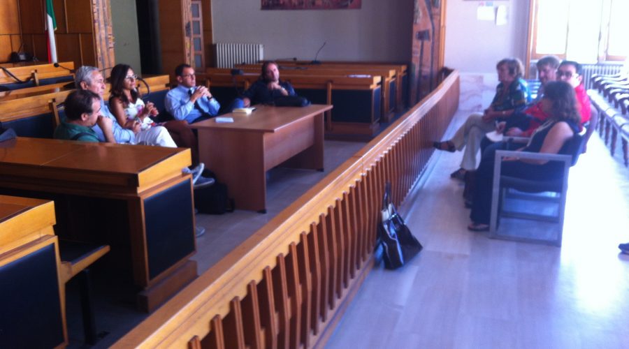 Alloggi via Carducci, oggi si pronuncia il Tribunale Civile. Ieri nel tavolo ristretto al Comune è stata valutata una nuova ipotesi