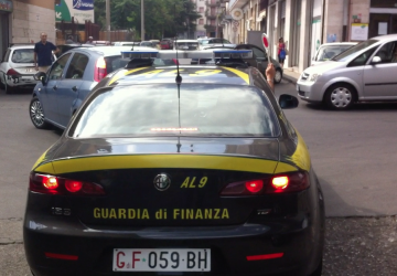 Sequestrati dalla Gdf oltre 60mila articoli per bambini contraffatti