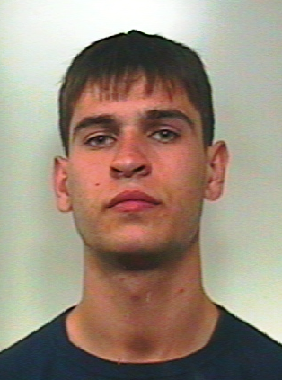 Aci Castello, arrestato uno dei rapinatori delle farmacie