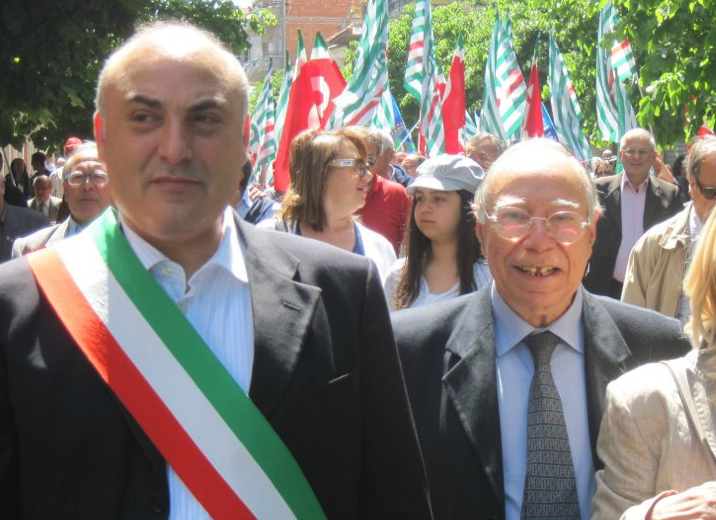 Biancavilla, dopo l’intimidazione la solidarietà al sindaco