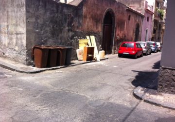 Giarre, Articolo Uno: Differenziata senza contratto? Chi si &egrave; assunto responsabilit&agrave;?