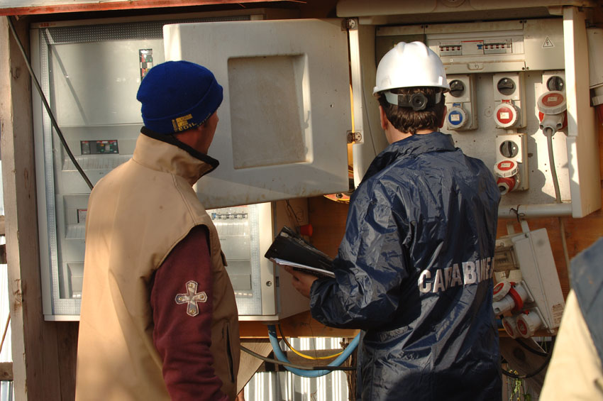 Lavoro nero e sicurezza, sospese 2 attività e denunciate 4 persone