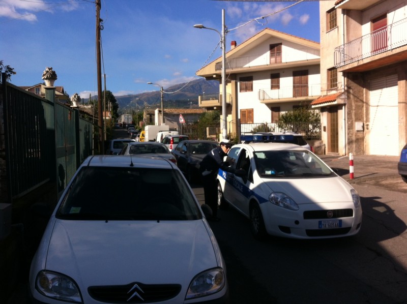 Giarre, manutenzione strade: in scena la disorganizzazione della Polizia municipale