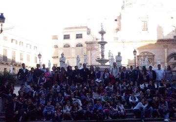 Cento ragazzi di Camporotondo Etneo e San Pietro Clarenza in visita a Palermo