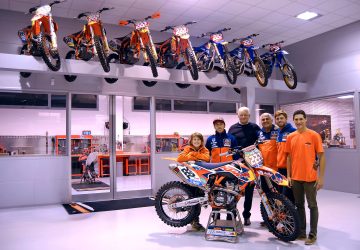 Il presidente FMI Paolo Sesti in visita al KTM De Carli Racing Junior Team