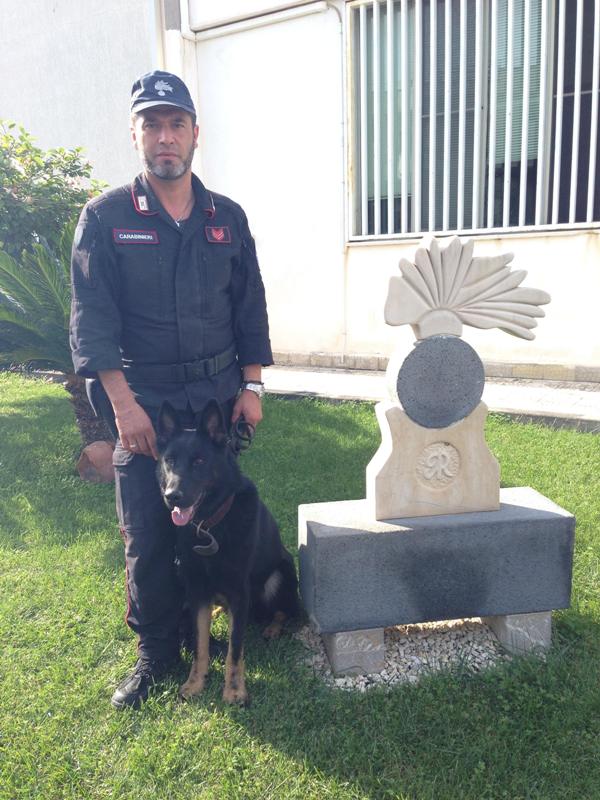 Controlli dei carabinieri nelle scuole di S. Teresa di Riva e Furci Siculo