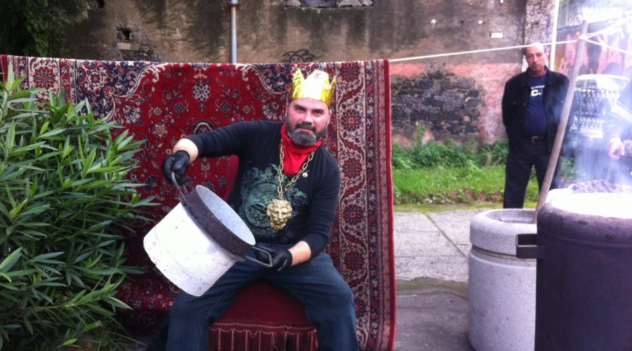 Giarre ha il suo imperatore. Villa Garibaldi ospita il suo piccolo trono VD